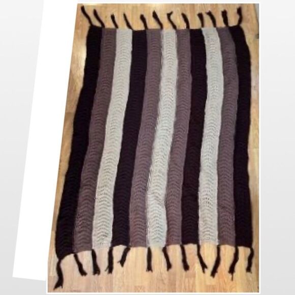 Vintage Hand Crochet Striped Home Blanket - Picture 10 of 15